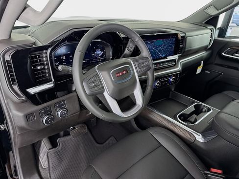 New 2025 GMC Sierra 2500 SLT w/ SLT Premium Package image 9