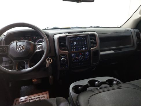 Used 2019 RAM 1500 Express w/ Wheel & Sound Group AWD/4WD image 9