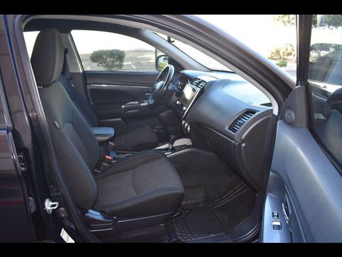 Used 2021 Mitsubishi Outlander Sport SE image 31