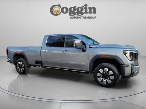 New 2026 GMC Sierra 3500 Denali w/ Denali Reserve Package image 15