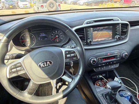 Used 2019 Kia Sorento FWD w/ Option Group 020 image 6