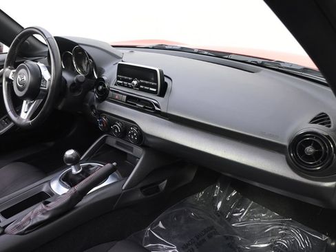 Used 2016 MAZDA MX-5 Miata Sport RWD image 19