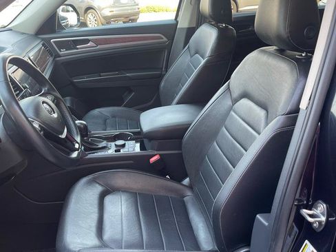 Used 2018 Volkswagen Atlas SEL Premium AWD/4WD image 12