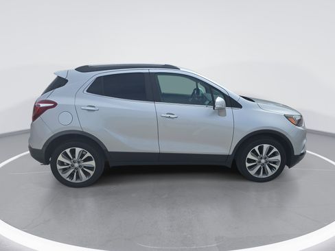 Used 2017 Buick Encore Preferred FWD image 2