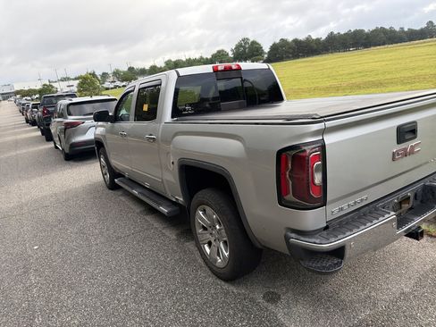 Used 2017 GMC Sierra 1500 SLT AWD/4WD image 8