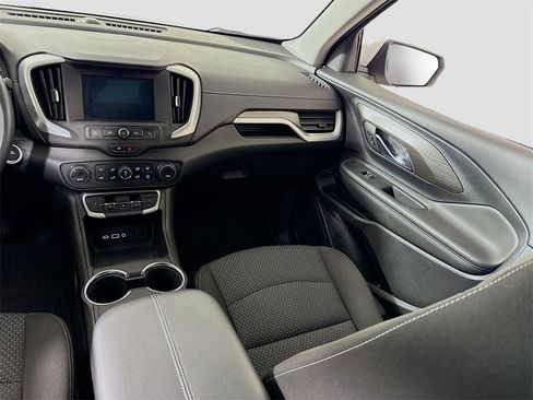 Certified 2023 GMC Terrain SLE w/ Driver Convenience Package image 16