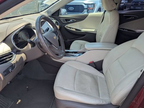 Used 2019 Chevrolet Malibu Premier FWD image 25