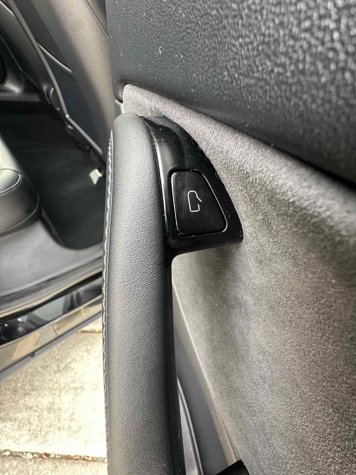 Used 2020 Tesla Model Y Performance AWD/4WD image 34