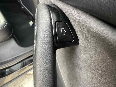 Used 2020 Tesla Model Y Performance AWD/4WD image 34