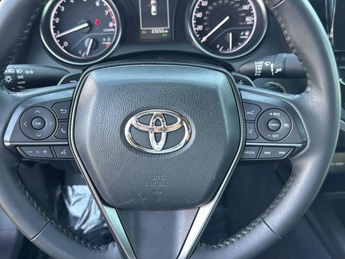 Used 2024 Toyota Camry SE image 15