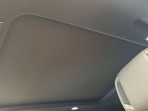 New 2025 Cadillac Escalade Premium Luxury image 34