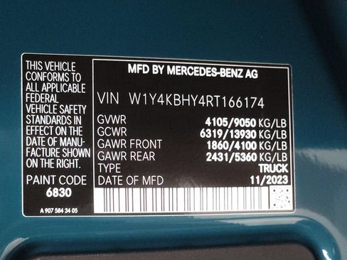 Used 2024 Mercedes-Benz Sprinter 2500 image 30