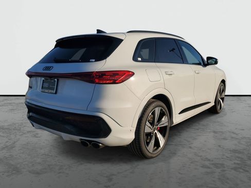 New 2025 Audi SQ5 Premium Plus image 4