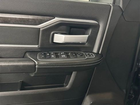 Used 2024 RAM 2500 Big Horn w/ Night Edition image 9