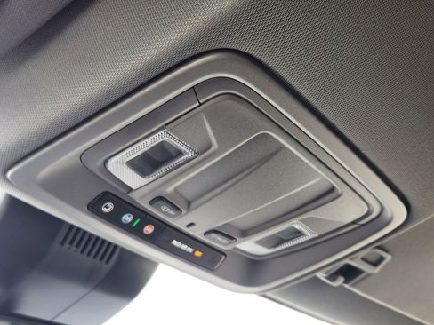 Used 2025 Chevrolet Silverado 1500 Custom RWD image 28