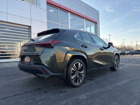 Used 2023 Lexus UX 250h AWD w/ Premium Package image 7