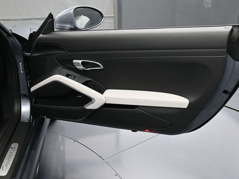 New 2025 Porsche 718 Cayman S RWD image 23