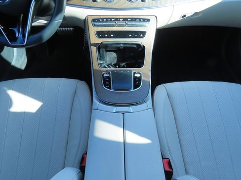 Used 2022 Mercedes-Benz E 450 4MATIC All-Terrain Wagon image 9