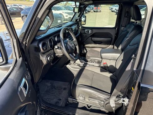 Used 2023 Jeep Wrangler Sport AWD/4WD image 17