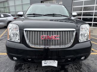 Used 2014 GMC Yukon XL SLT w/ SLT Chrome Package video 2