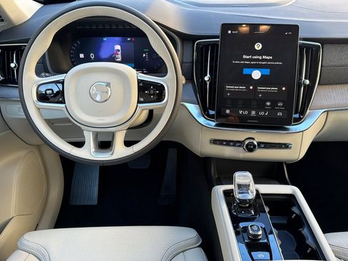 New 2026 Volvo XC90 T8 Ultra w/ Protection Package Premier image 15