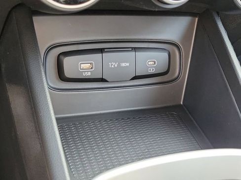 New 2026 Hyundai Venue SE image 11