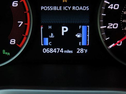 Used 2022 Mitsubishi Eclipse Cross SE image 26