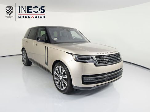 Used 2023 Land Rover Range Rover SE AWD/4WD image 4