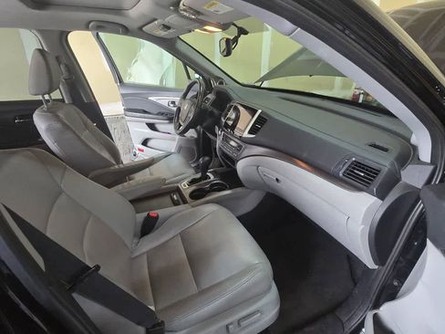 Used 2017 Honda Pilot EX-L image 11