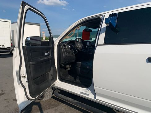 Used 2019 RAM 3500 Tradesman AWD/4WD image 7