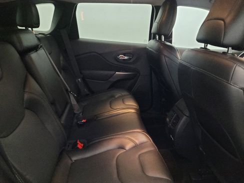 Used 2021 Jeep Cherokee Latitude Lux AWD/4WD image 19