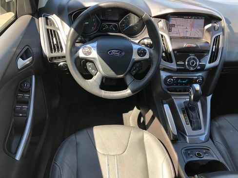 Used 2013 Ford Focus Titanium w/ Titanium Handling Pkg FWD image 13