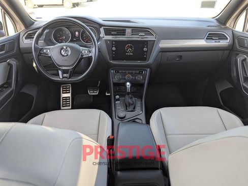 Used 2021 Volkswagen Tiguan SE AWD/4WD image 26