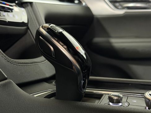 Used 2024 Cadillac XT6 Premium Luxury FWD image 33