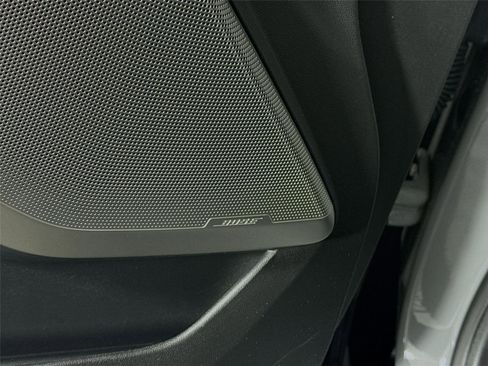 Used 2024 GMC Sierra EV Denali image 12