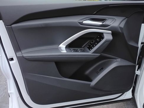 Certified 2025 Audi Q5 Premium w/ Convenience Package image 13