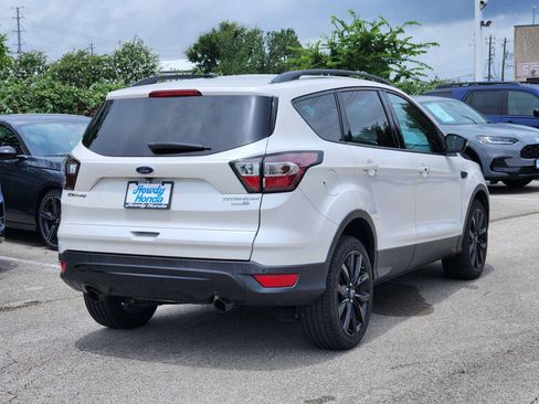Used 2017 Ford Escape Titanium AWD/4WD image 6