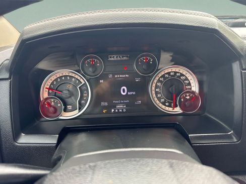Used 2017 RAM 1500 Laramie w/ Convenience Group AWD/4WD image 14