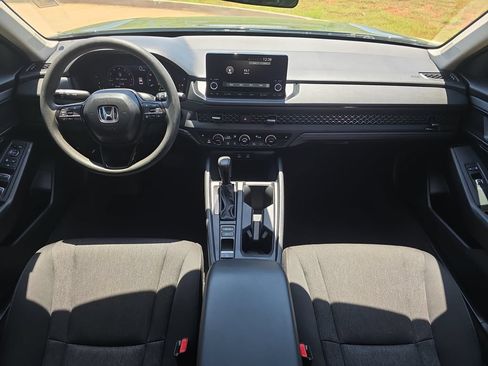 Used 2025 Honda Accord SE image 9