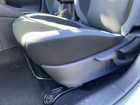 Used 2025 Nissan Versa SV image 23