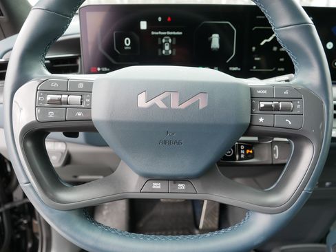 Certified 2024 Kia EV9 GT-Line AWD/4WD image 24
