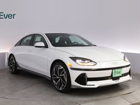 Used 2024 Hyundai Ioniq 6 Limited RWD image 13