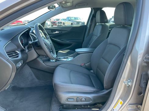 Used 2023 Chevrolet Malibu LT FWD image 7