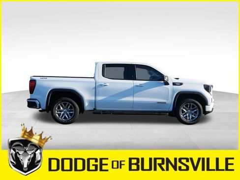 Used 2022 GMC Sierra 1500 Elevation w/ Elevation Premium Package image 11