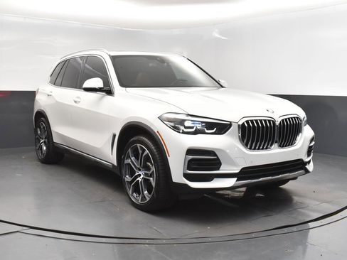 Used 2023 BMW X5 sDrive40i image 9