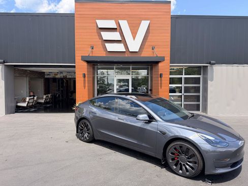 Used 2023 Tesla Model 3 Performance AWD/4WD image 1