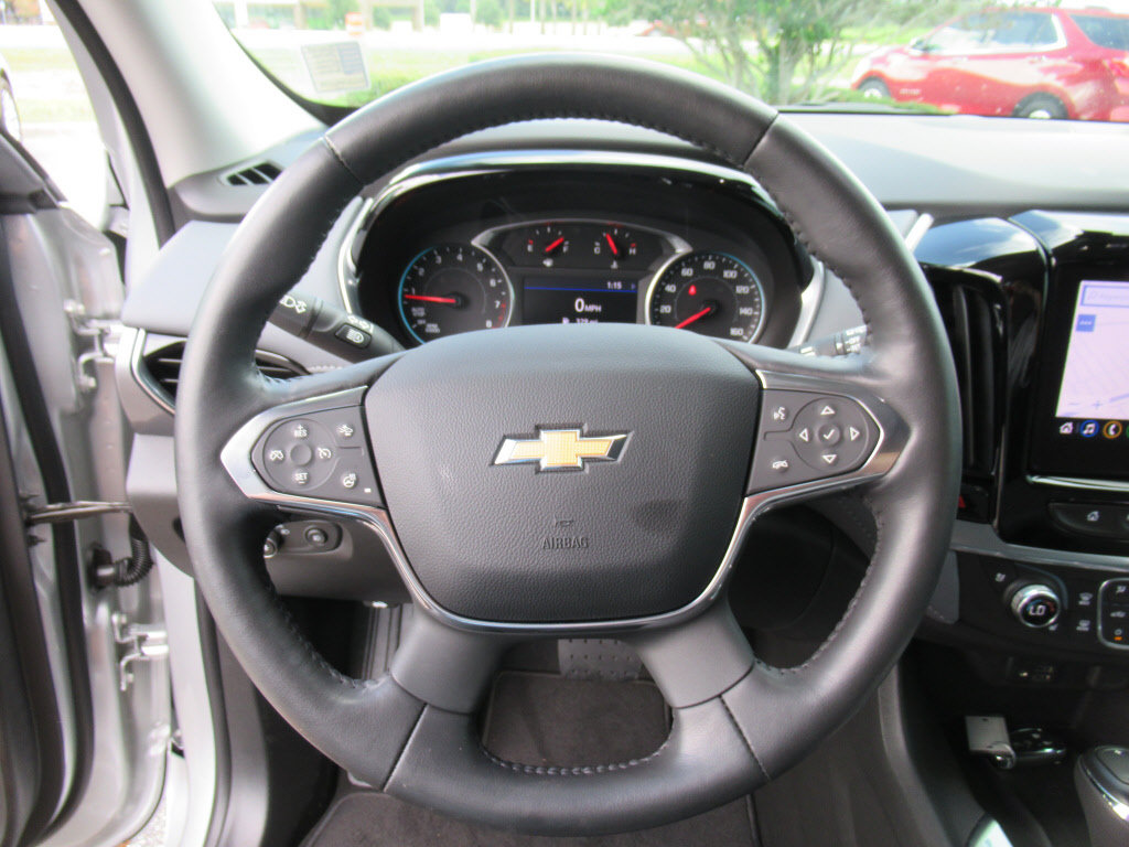 Used 2020 Chevrolet Traverse Premier FWD image 25