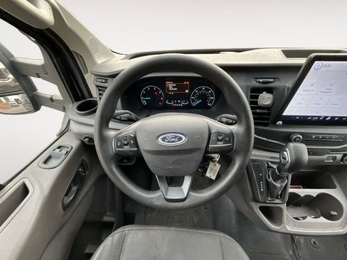 Used 2022 Ford Transit 150 Low Roof AWD image 12
