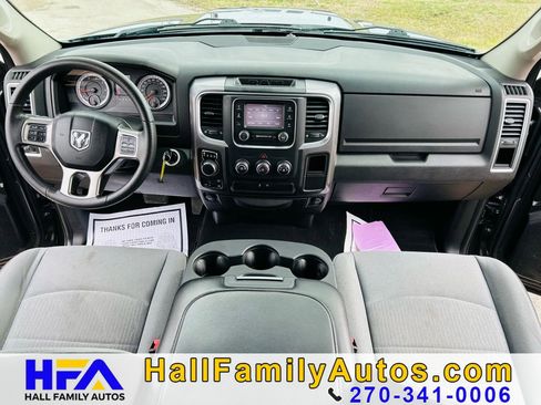 Used 2021 RAM 1500 Classic SLT image 10