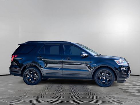 Used 2019 Ford Explorer Sport w/ Equipment Group 401A AWD/4WD image 3